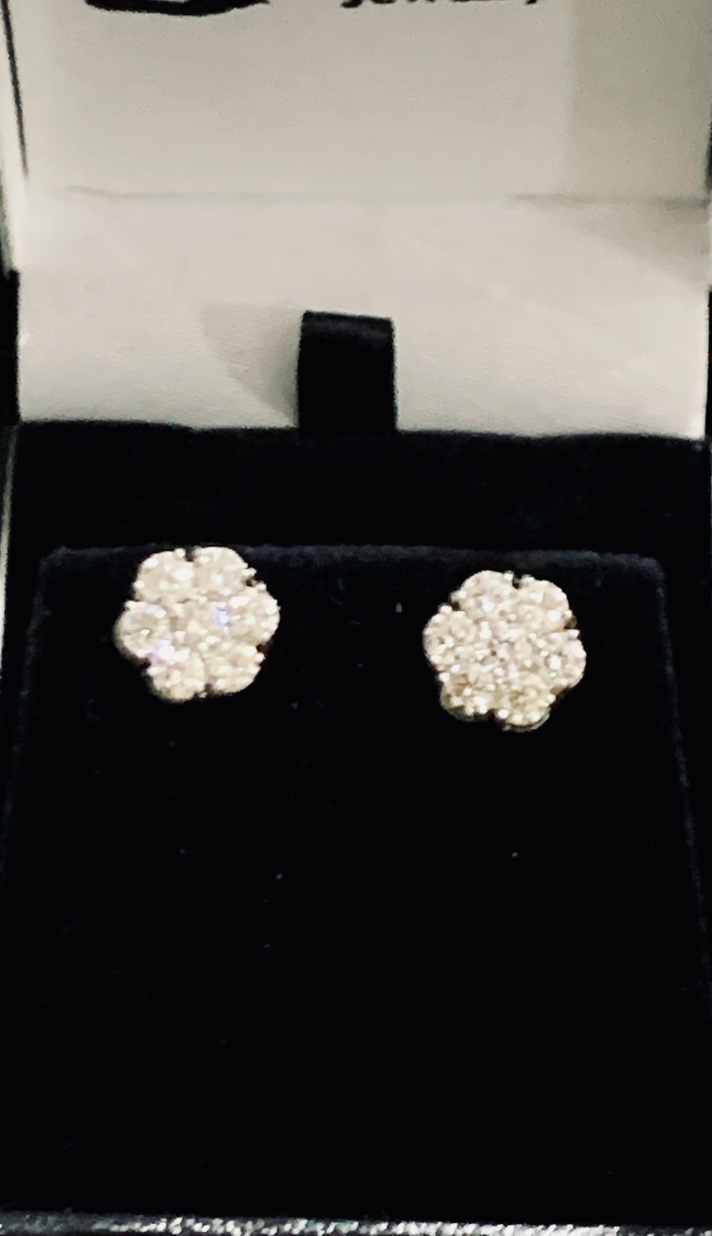 2.80 Carat, 7 Diamond Floral Cluster Flower Stud Earrings in 14 Karat WhiteGold For Sale 5