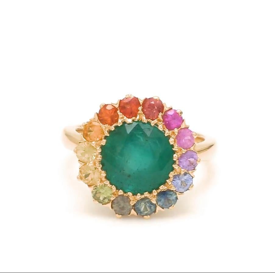 Ring aus natürlichem sambischen Smaragd und Regenbogensaphir aus 18 Karat Gold Damen im Angebot