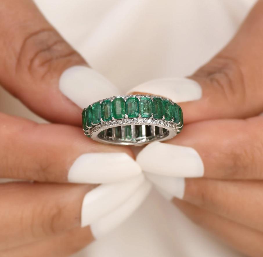 Echter Smaragd Achteck Diamant Ewigkeitsring Gold  Natürlicher Smaragdschliff Smaragd Diamantring Gold  Echter Smaragdschliff Smaragdring Gold

EDELSTEIN-DETAILS :
✦ Edelstein : Smaragd
✦ Edelsteinart : Natürlich
✦ Größe der Edelsteine: 5x3 MM
✦