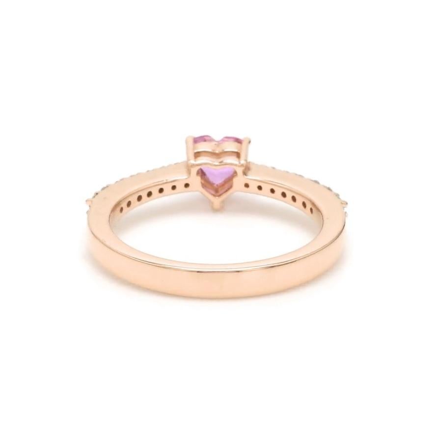 Naturale  Anello a cuore con zaffiro rosa e diamanti in oro 18 carati In condizioni Nuovo in vendita a New York, NY