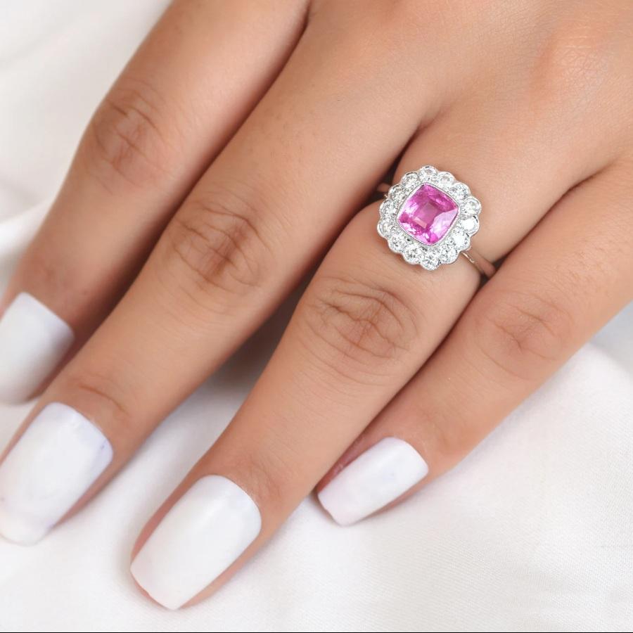 Ring mit natürlichem rosa Saphir-Diamant aus 18 Karat Gold im Zustand „Neu“ im Angebot in New York, NY