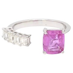 Natural pink sapphire diamond ring in 18k gold