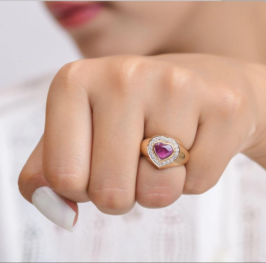 Ring aus natürlichem rosa Saphir in 18k  Gold im Zustand „Neu“ im Angebot in New York, NY