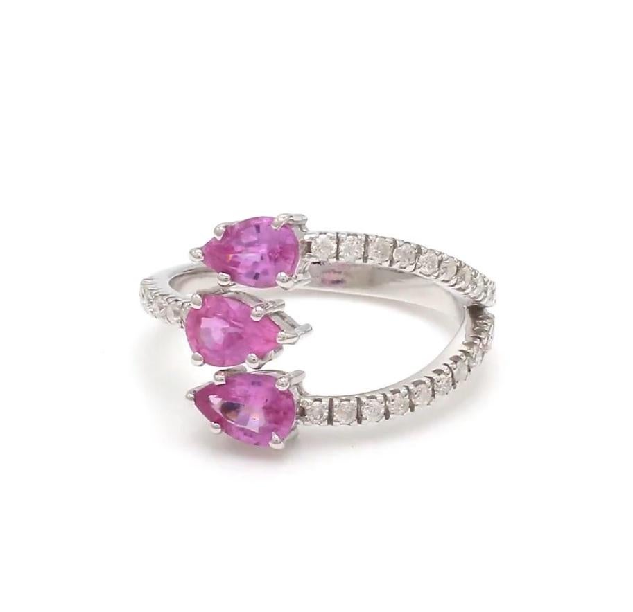 Ring mit natürlichem rosa Saphir aus 18 Karat Gold im Angebot 1