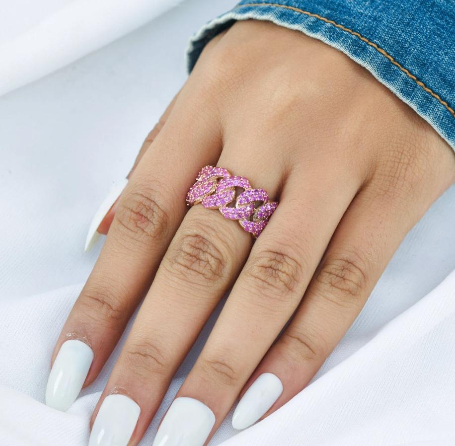Ring mit natürlichem rosa Saphir aus 18 Karat Gold im Zustand „Neu“ im Angebot in New York, NY