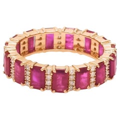 Natural ruby with diamond ring in 18k gold