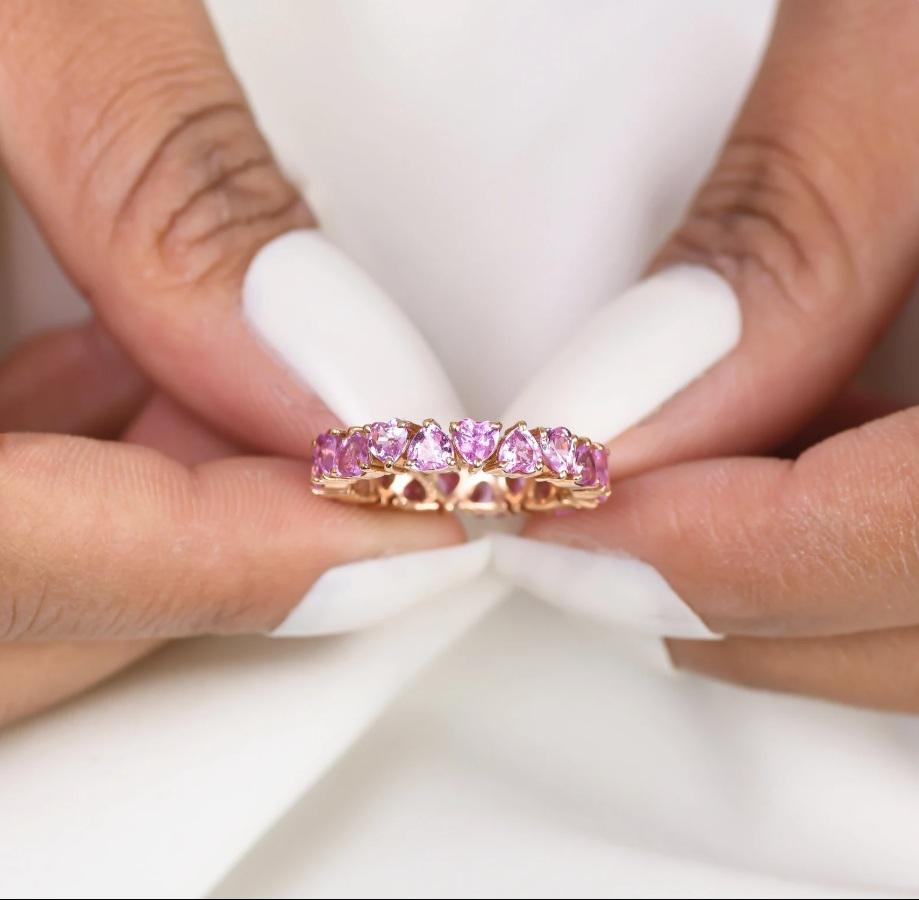 Anello a cuore con zaffiro rosa naturale in oro 14k In condizioni Nuovo in vendita a New York, NY
