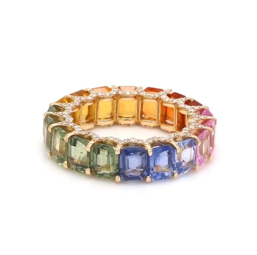 Bague en saphir arc-en-ciel naturel en or 18k Pour femmes en vente