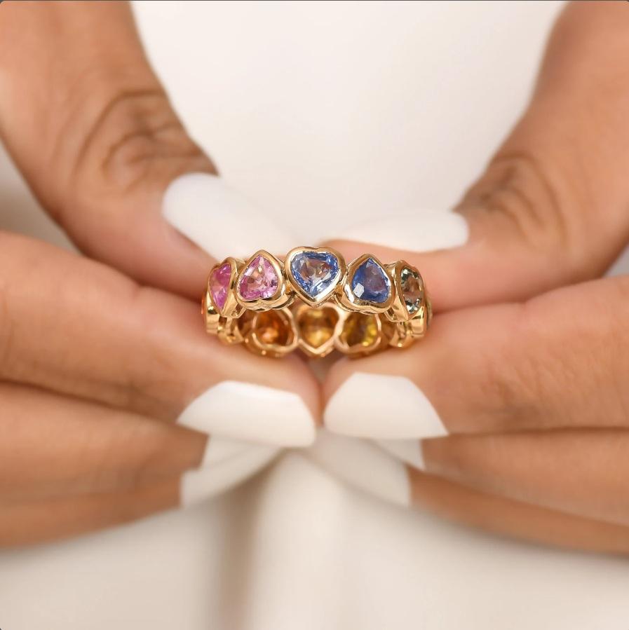 Taglio Asscher Anello con cuore rovesciato in zaffiro arcobaleno Nature in oro 14k in vendita