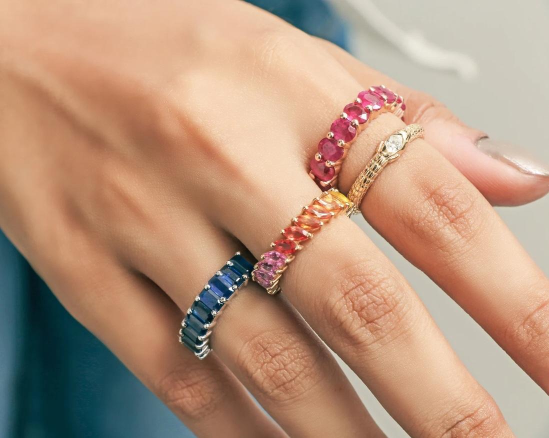 Taille Asscher Bague en saphir arc-en-ciel naturel en or 14k en vente