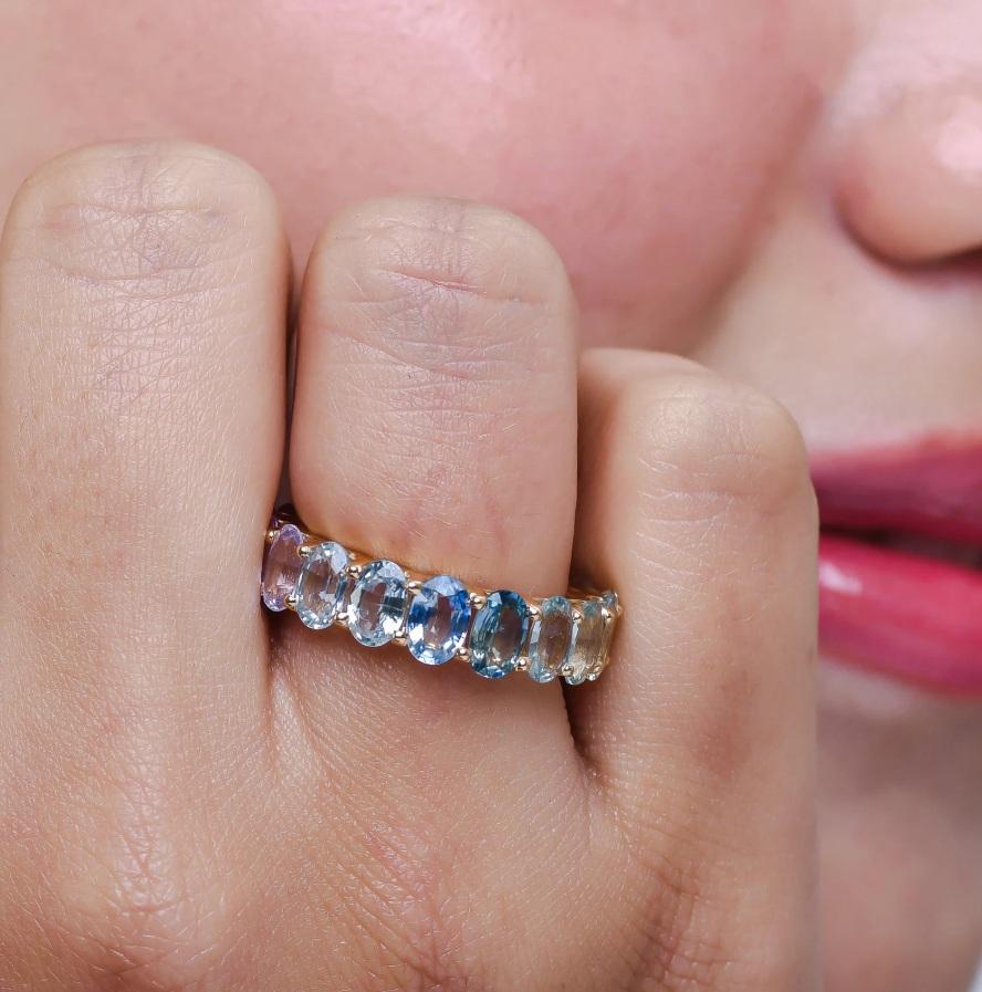 Ring mit natürlichem Regenbogensaphir aus 18 Karat Gold im Zustand „Neu“ im Angebot in New York, NY