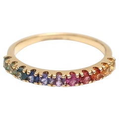 Anillo de zafiro arco iris natural en oro de 18k