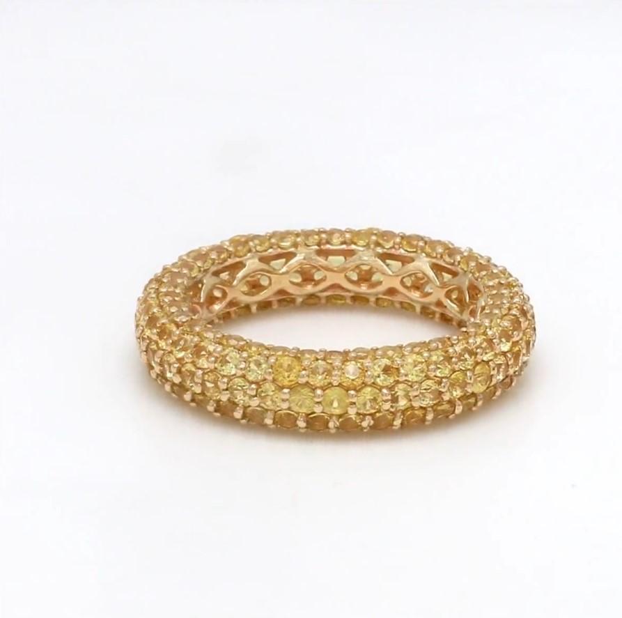 Anello eternità con zaffiro giallo e pave in oro  Anello con zaffiro giallo Nature  Anello eternità con zaffiro Pave in oro

DETTAGLI SULLA PIETRA :
✦ Pietra: Zaffiro giallo
✦ Tipo di pietra: Nature
✦ Dimensioni della pietra: 1,70x1,80 mm
✦ Forma
