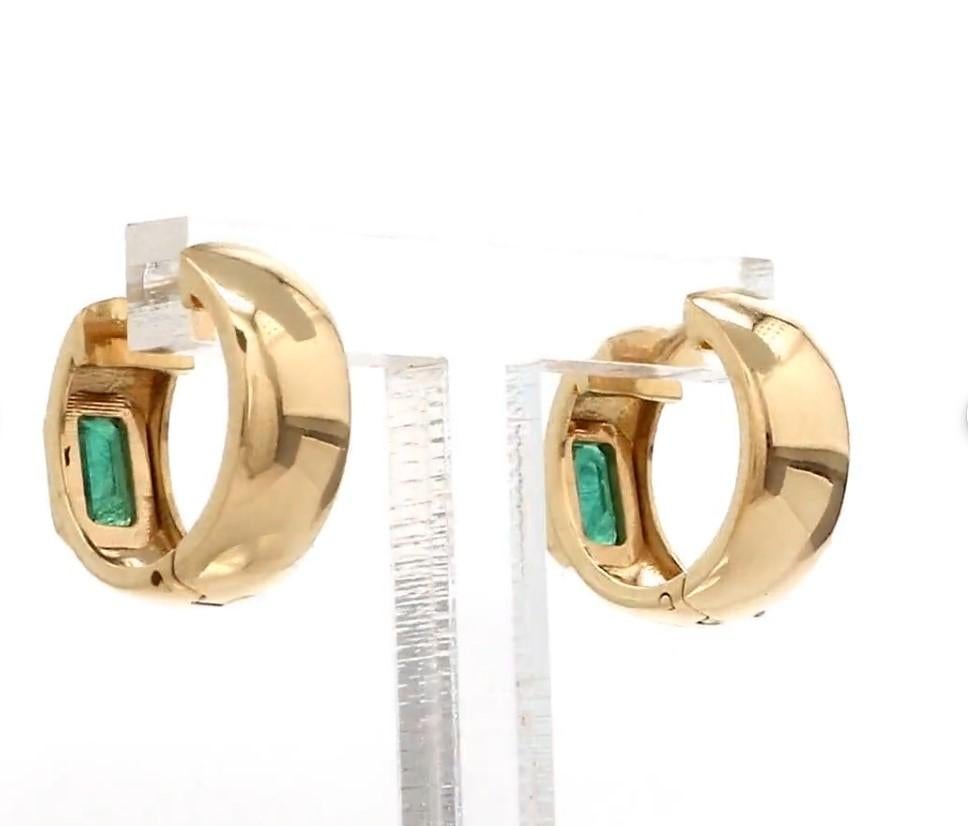 Natürliche Smaragd-Ohrringe aus 14k Gold im Zustand „Neu“ im Angebot in New York, NY