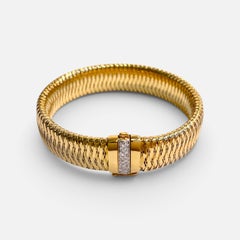Roberto Coin Diamond Bangle Woven Bracelet  18 Karat Yellow Gold Estate, Medium