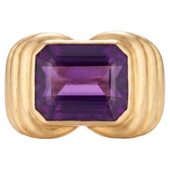 6 Carat Emerald cut Amethyst Unisex Bezel Set Cocktail Ring in 18 Kt Yellow Gold