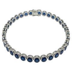 Élégant bracelet en or 18 carats serti de saphirs bleus, 17,38 carats