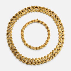 Boucheron Two-Piece Necklace and Bangle Set in 18 Karat Yellow Gold 165 Grams