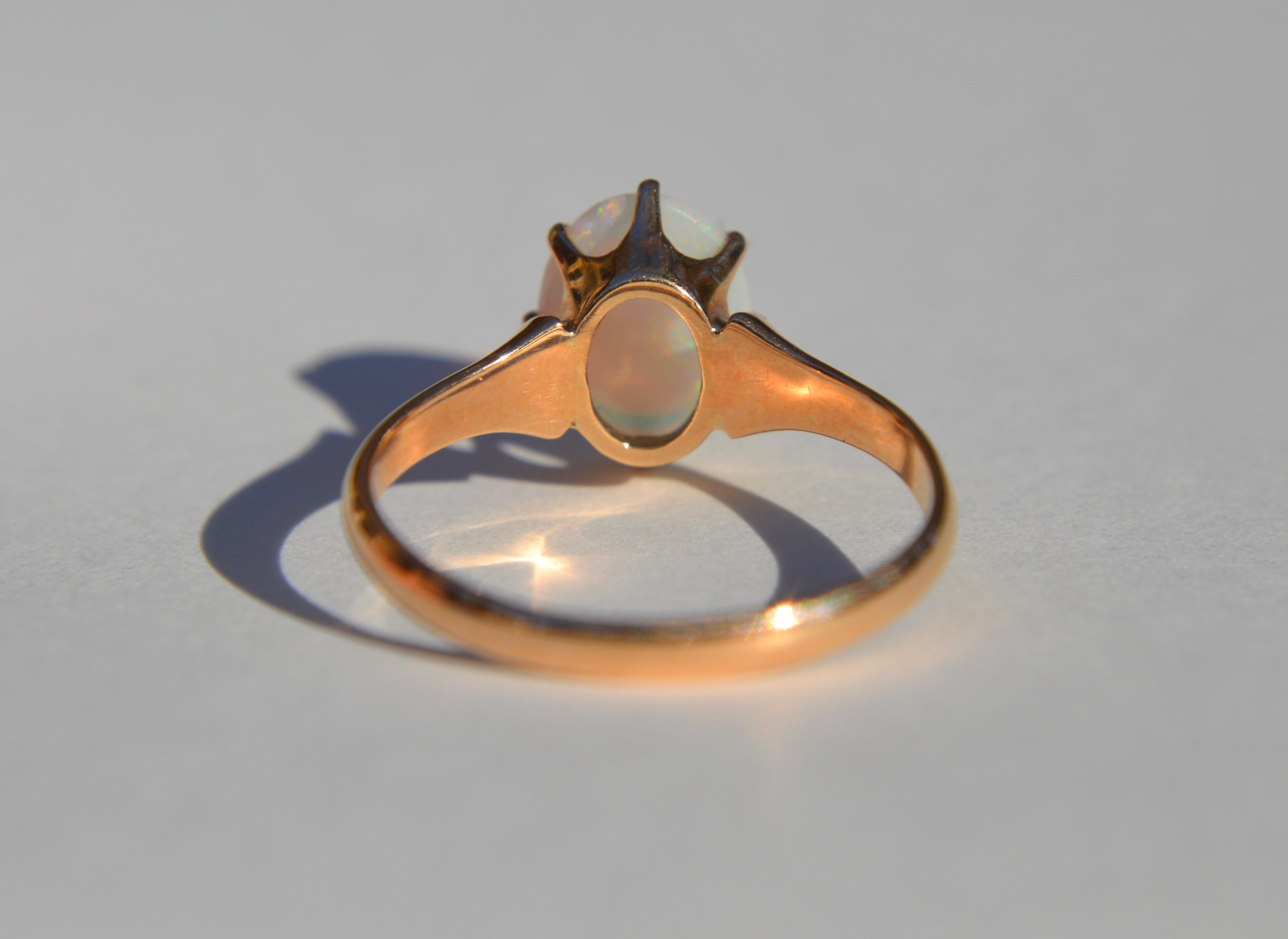Vintage Midcentury 2.54 Carat Opal Solitaire 10 Karat Rose Gold Ring In Good Condition In Crownsville, MD