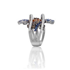 18 Karat White Gold Flower Ring Set with Colorful Diamonds and Sapphires New