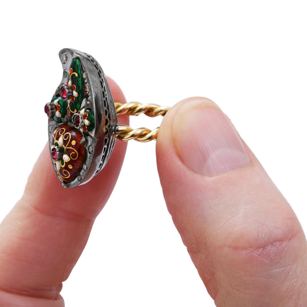 Sylvie Corbelin One of a Kind Paisley Shape Gold and Silver Ring with Enamel In New Condition For Sale In Saint Ouen, FR