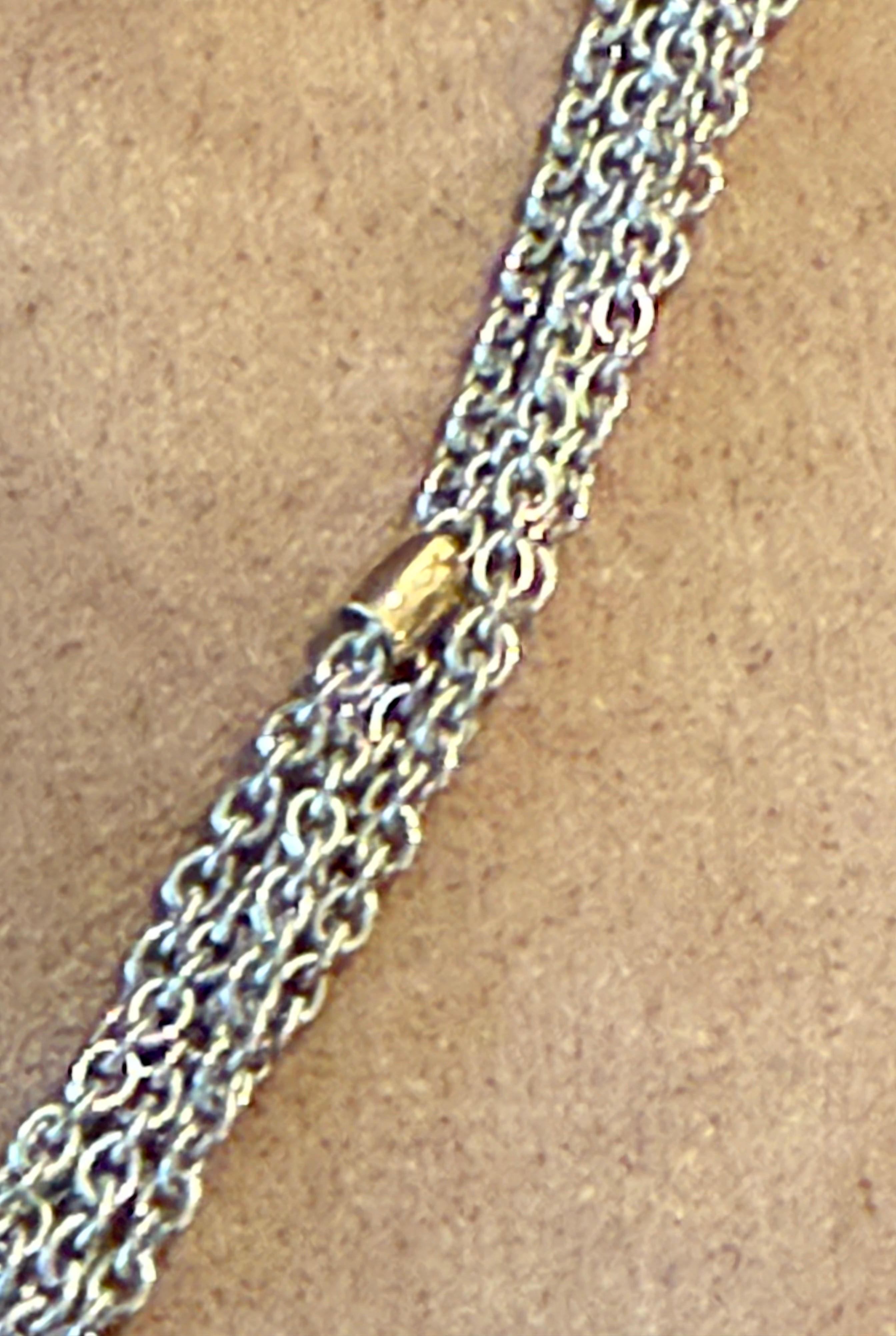 Collier italien à plusieurs chaînes en or blanc et jaune 18 carats avec pendentif en forme de cœur en vente 8