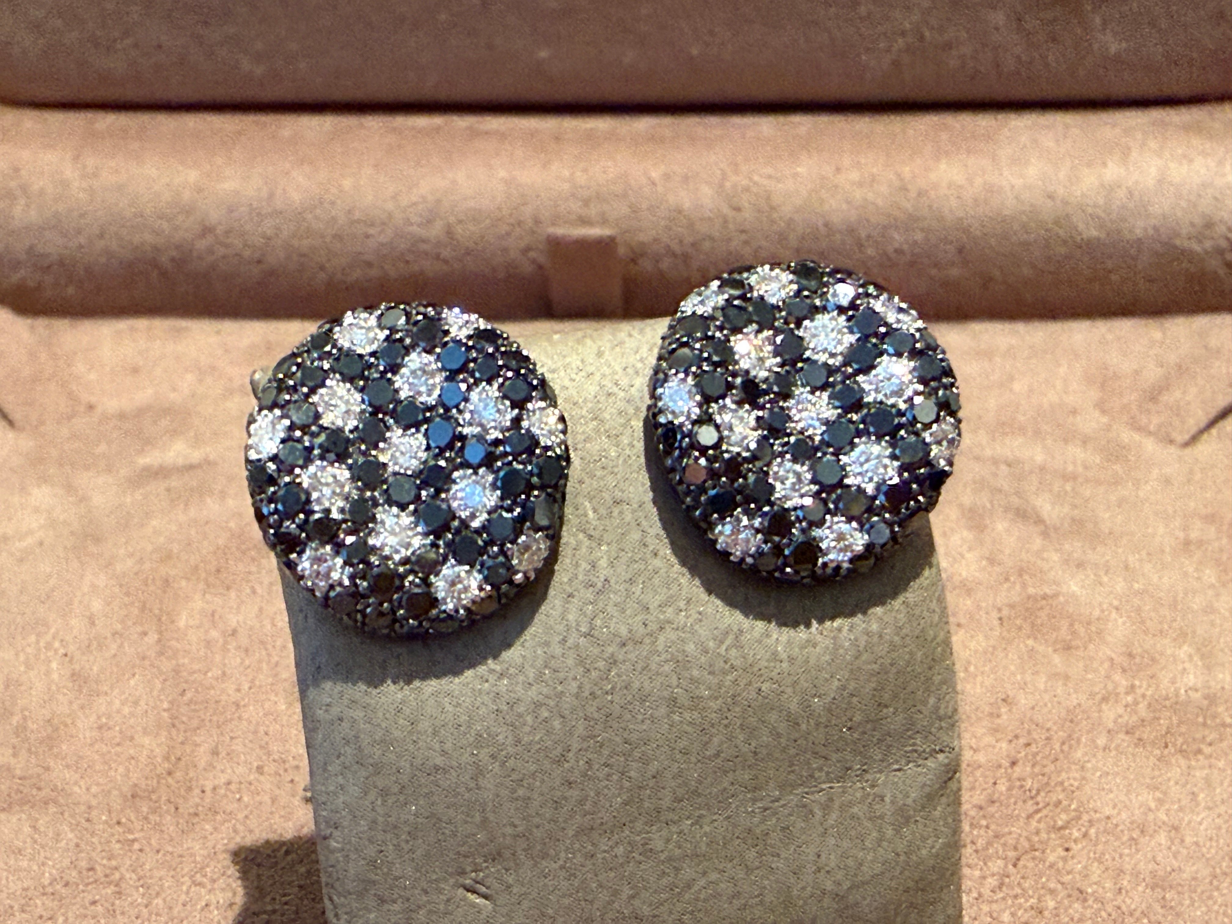 18 K White Gold Earclips Black White Diamonds