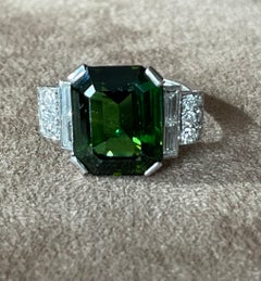 Anello Vintage Retrò in oro bianco 18 K con tormalina verde e diamanti