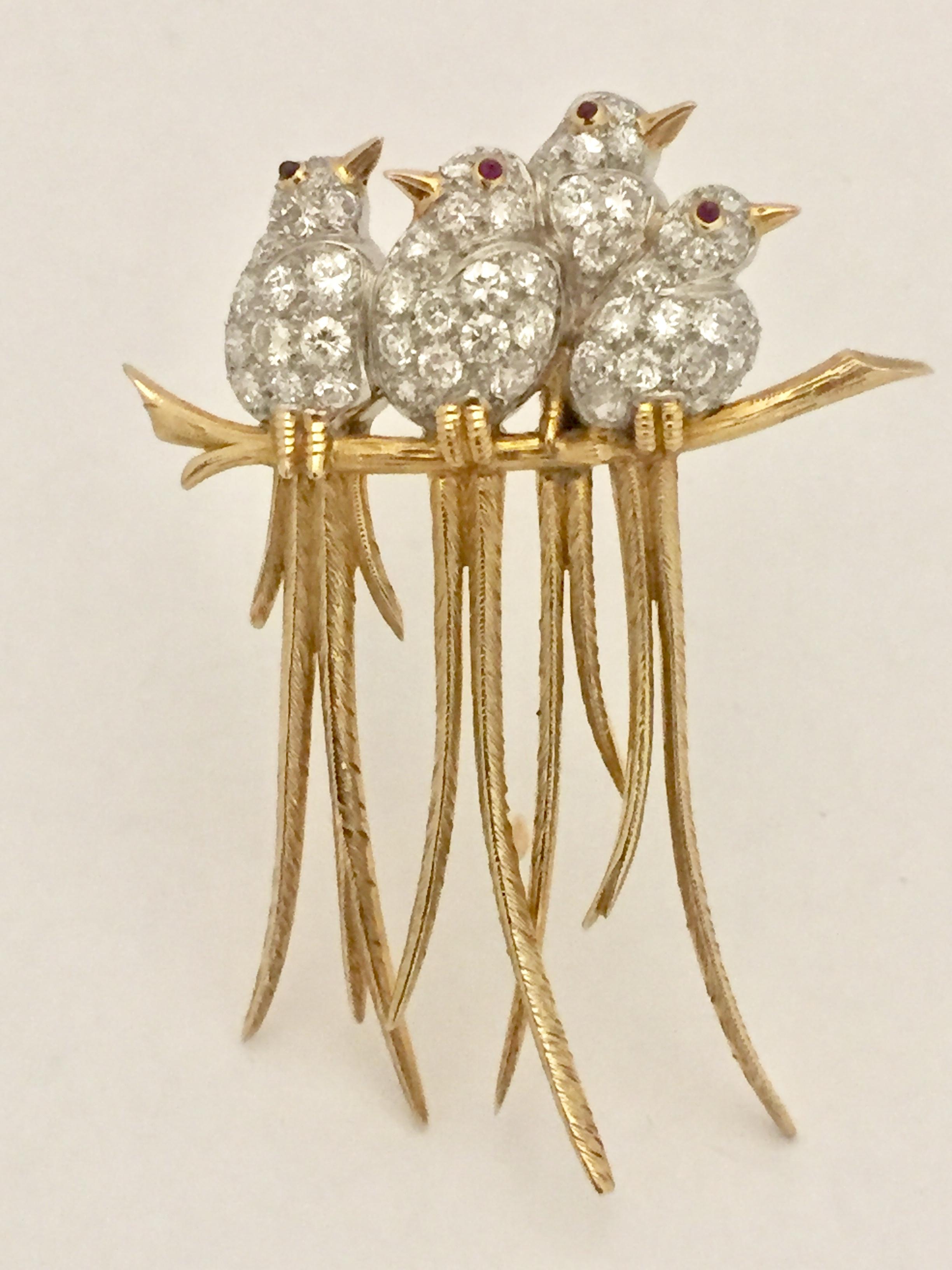 Women's Rare 1950s Van Cleef & Arpels Yellow Gold Diamond and Ruby Vintage Bird Brooch