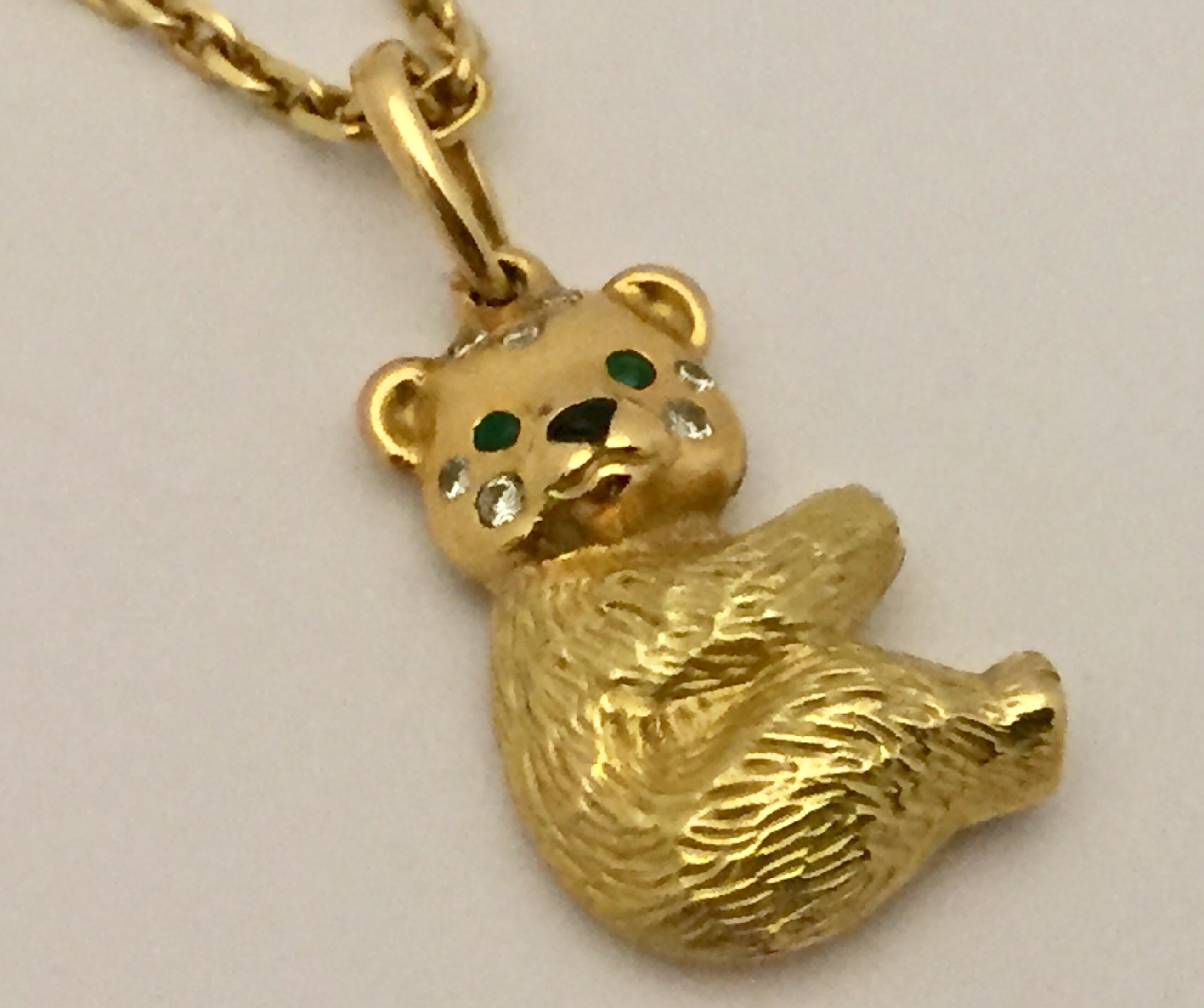 Round Cut 18 Karat Gold Van Cleef & Arpels Cat and Bear Pendant with Chain