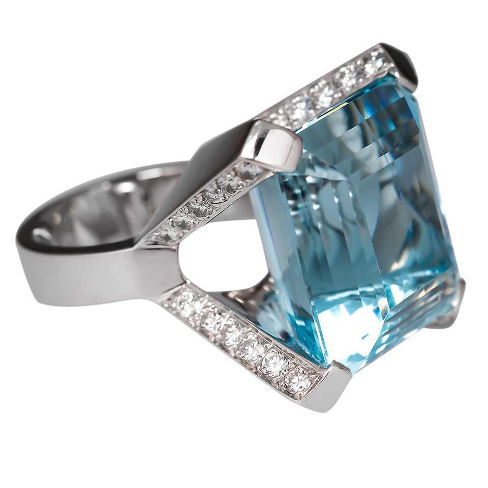 28 Carat Aquamarine Diamond Cocktail Ring For Sale