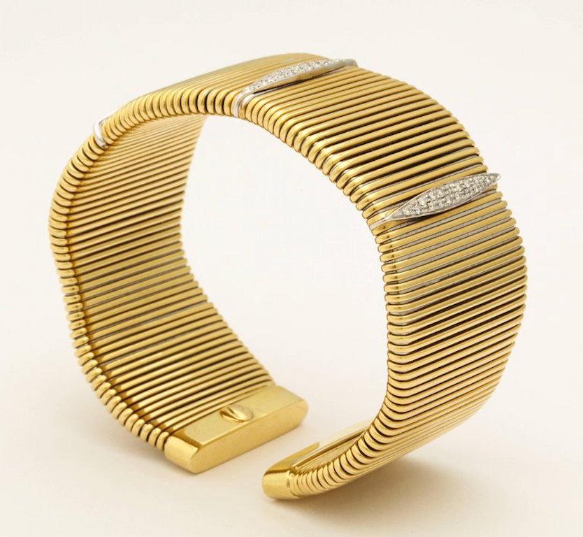 Modernist Classic Ribbed Gold Cuff 18 Karat with Diamond Accents