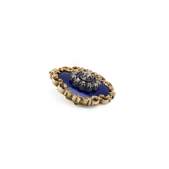 Spilla/ciondolo in oro giallo 15 carati con smalto guilloché blu e diamanti a taglio antico, 1880 circa