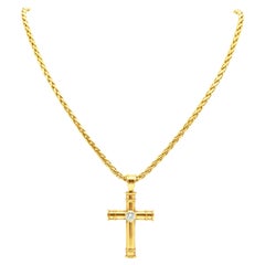 Theo Fennell Pendentif et chaîne croix en or 18 carats et diamants