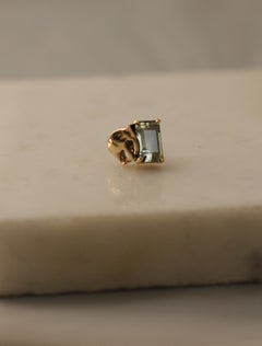Eighteen Karat Solid Yellow Gold Contemporary Pendant Necklace with Prasiolite