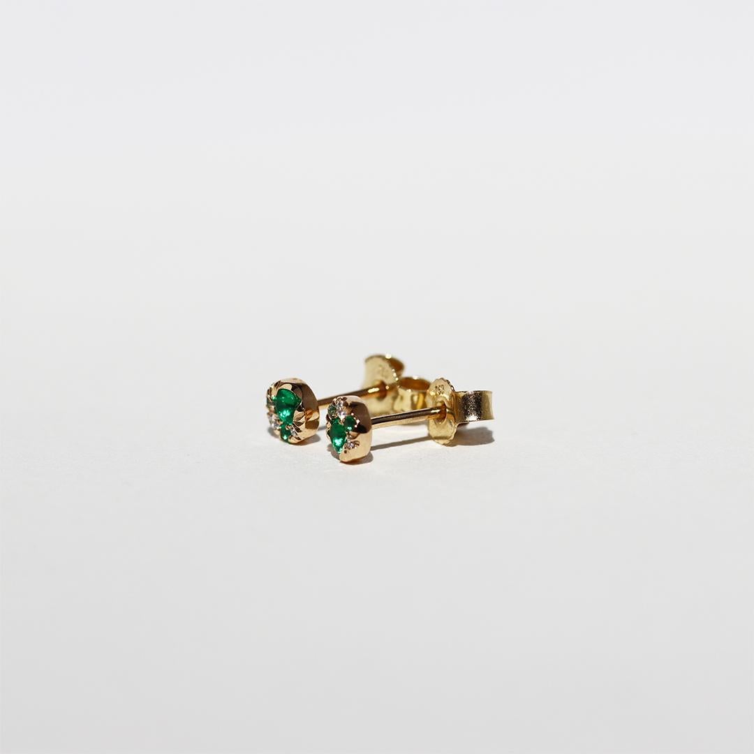 Boucles d'oreilles en or jaune 5 mm Emeraude Diamant Paraiba Tourmaline en vente 2