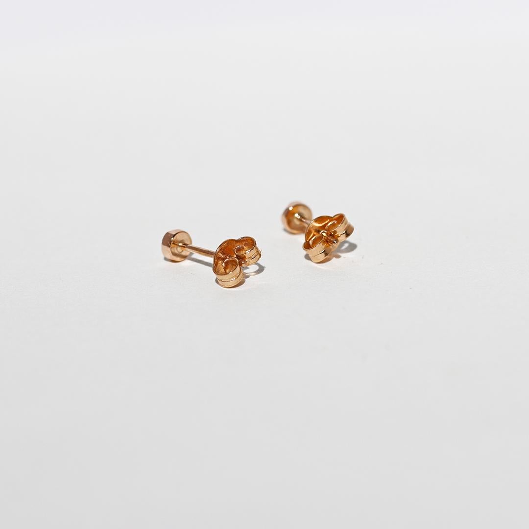 Taille brillant 4 mm Tourmaline Paraiba + Diamond + Pink Spinel Mini Stack Side Stud Ears en vente