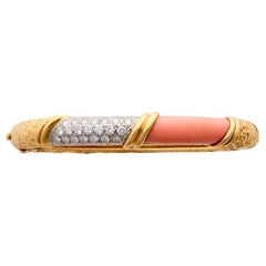 Van Cleef & Arpels Coral and 18k Hammered Gold Bracelet Circa 1970s