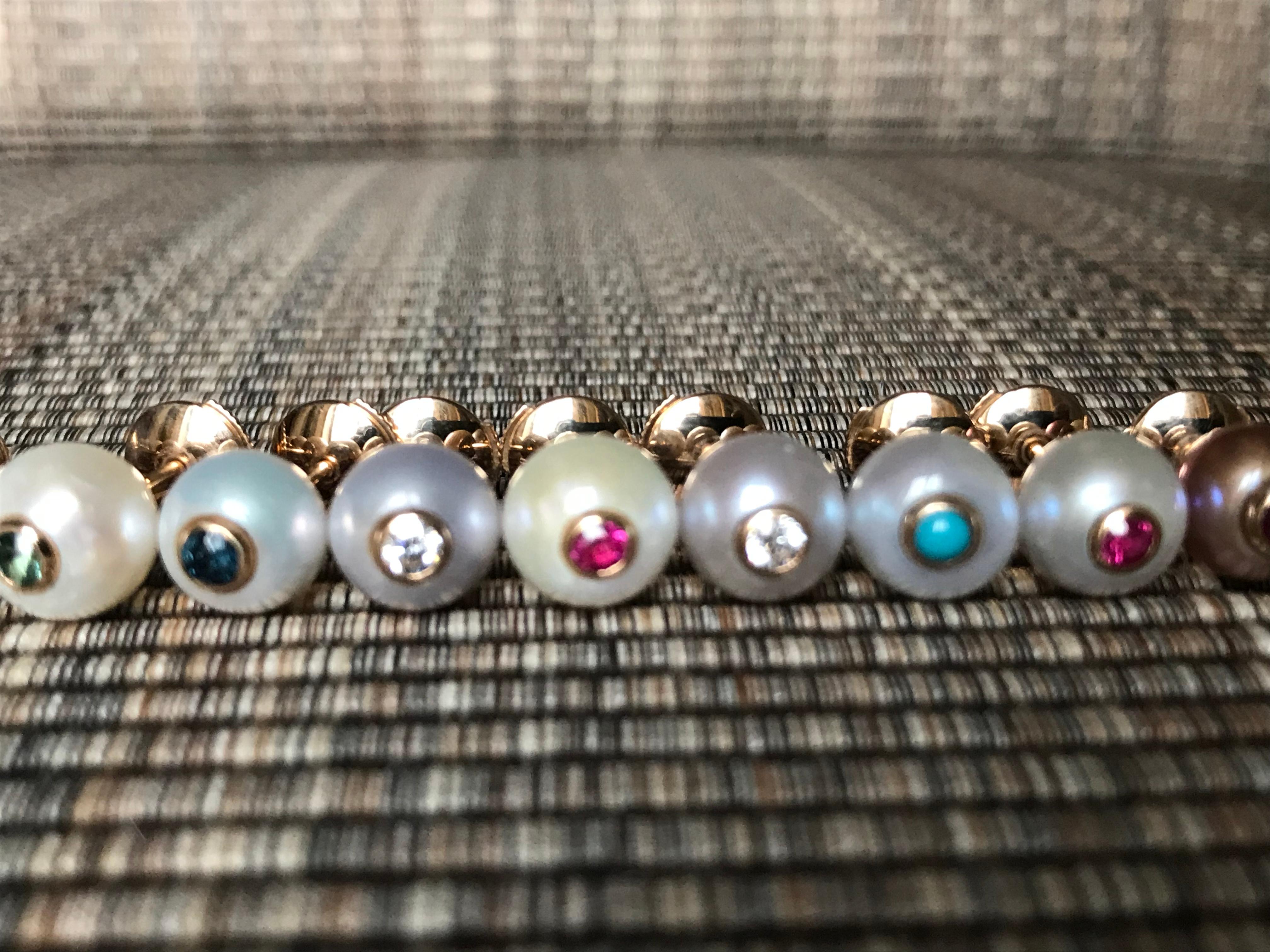 18K Rose Gold, Pearls and Sapphires Pair of Stud Earrings by Frederique Berman In New Condition In Geneve, Genf