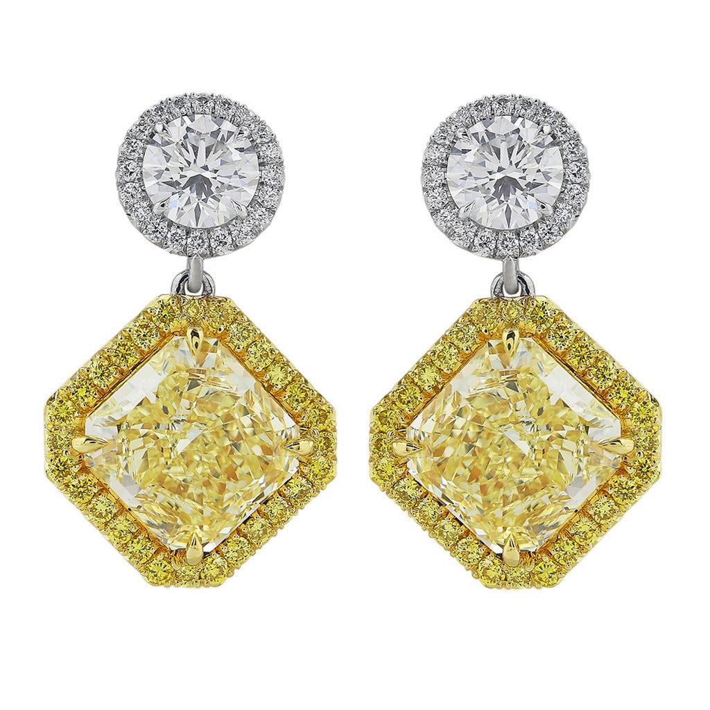 5.39 Carat Yellow Diamond Earrings For Sale at 1stDibs
