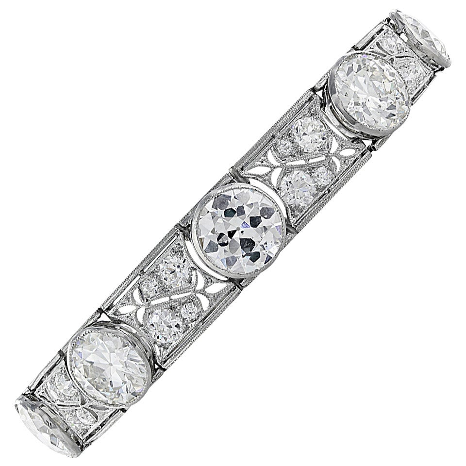 Edwardian 28.50 Carats Diamonds Platinum Bracelet For Sale