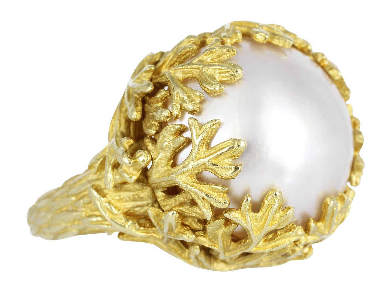 Contemporary Mabe Pearl Gold Ring
