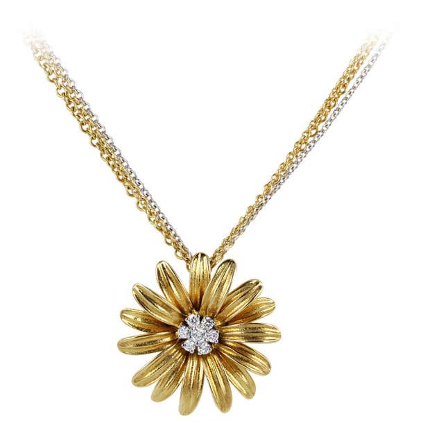 Fancy Gold R Flower Diamond Gold Flower Pendant For Sale at 1stDibs