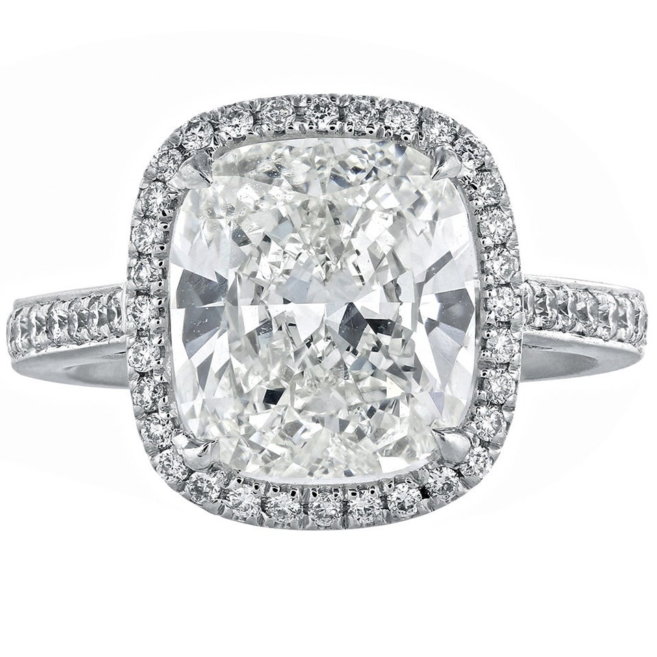 4.01 Carat GIA Certified Cushion Diamond Platinum Solitaire Engagement Ring For Sale