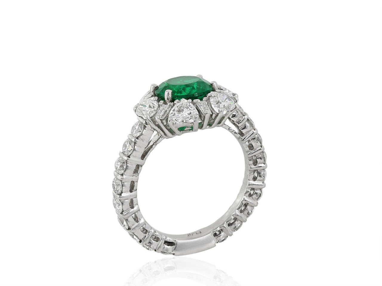 Contemporary 2.02 Carat Colombian Emerald Diamond Platinum Ring For Sale