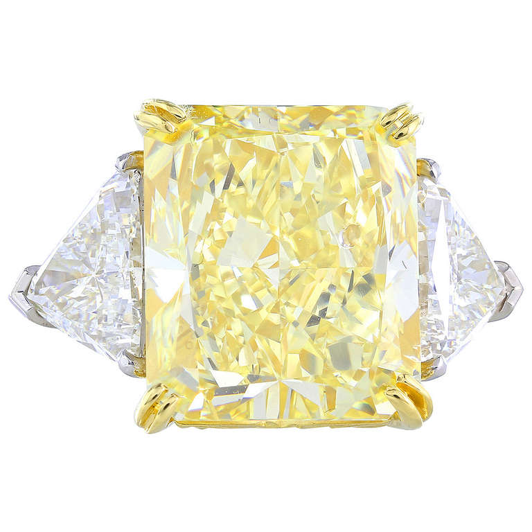 15.15 Carat Natural Fancy Yellow Diamond Ring