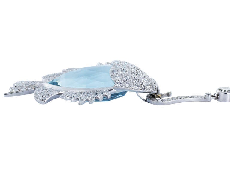 Modern 21.50 Carat Aquamarine and Diamond Fish Necklace For Sale