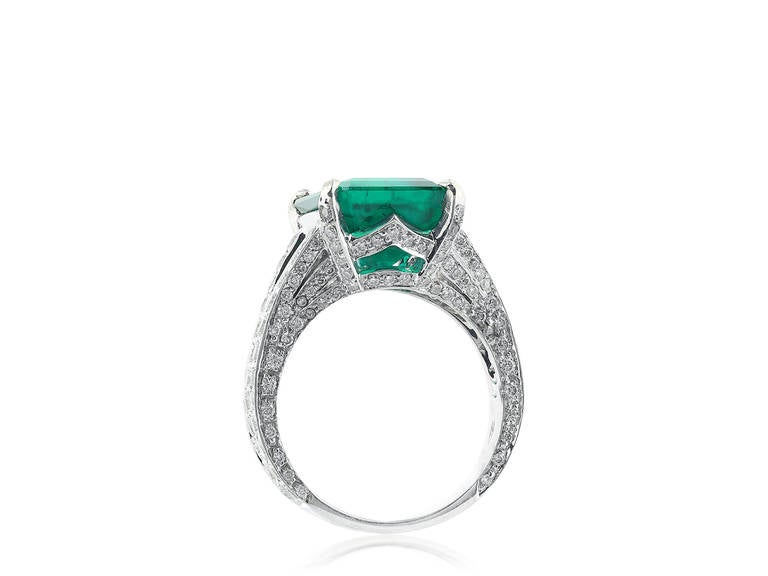 Emerald Cut 6.25 Carat Colombian Emerald Diamond Platinum Ring For Sale