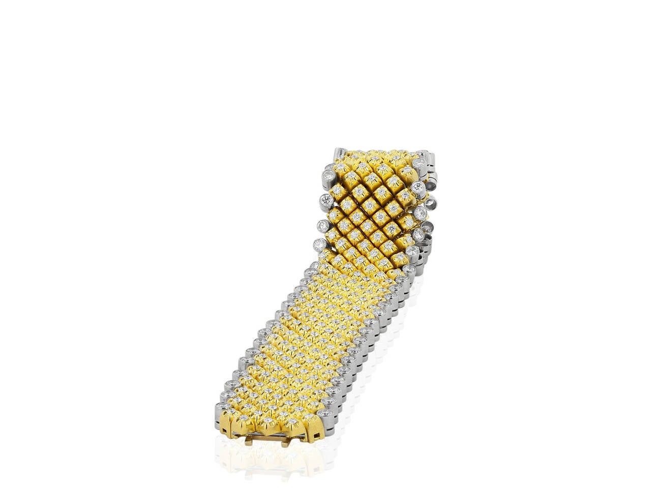 Contemporary 15.06 Carat Diamond Gold Platinum Link Bracelet
