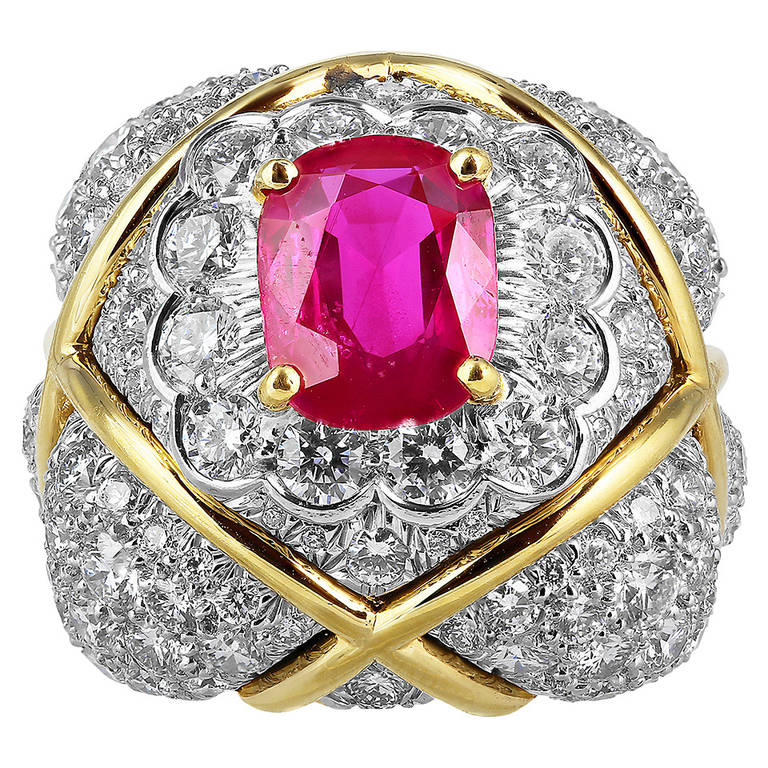 David Webb No Heat Burma Ruby Diamond Gold Ring For Sale